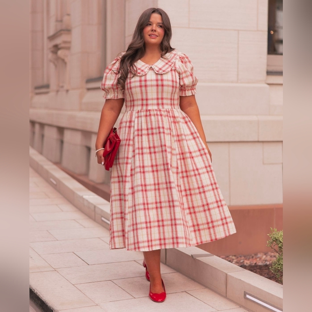 NWT Jessakae Pyper Midi Dress